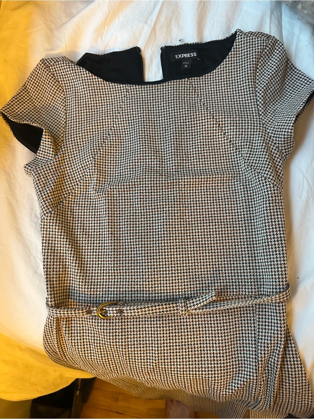 Express Gray Micro-Check Cap-Sleeve Midi Dress - Picture 2 of 3